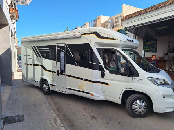 personalizacion autocaravana vinilos lcr rotulacion 016 e2f20c64